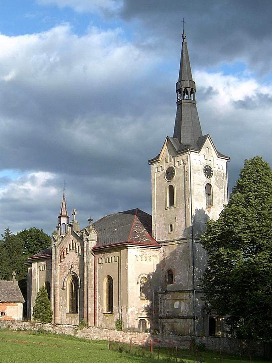 Kostel Sv. Petra a Pavla v Chotěvicích