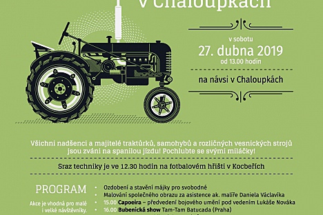 Stavění májky v Chaloupkách